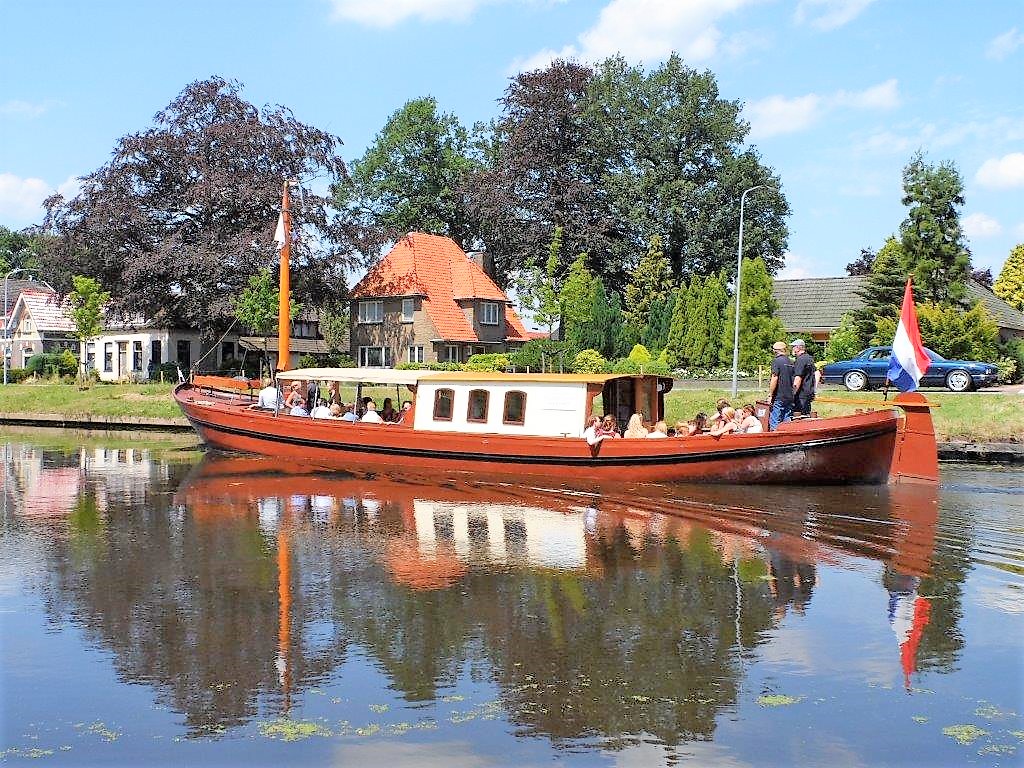 Snikke Johannes Veldkamp - groepsvaart van Snikke Johannes Veldkamp in Nieuw-Amsterdam